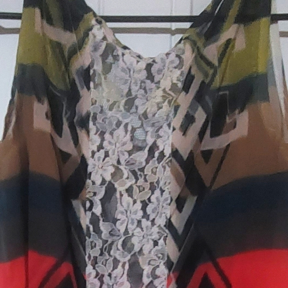 Tank Top - Picture 3 of 4